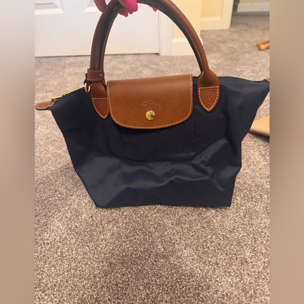 Longchamp- small